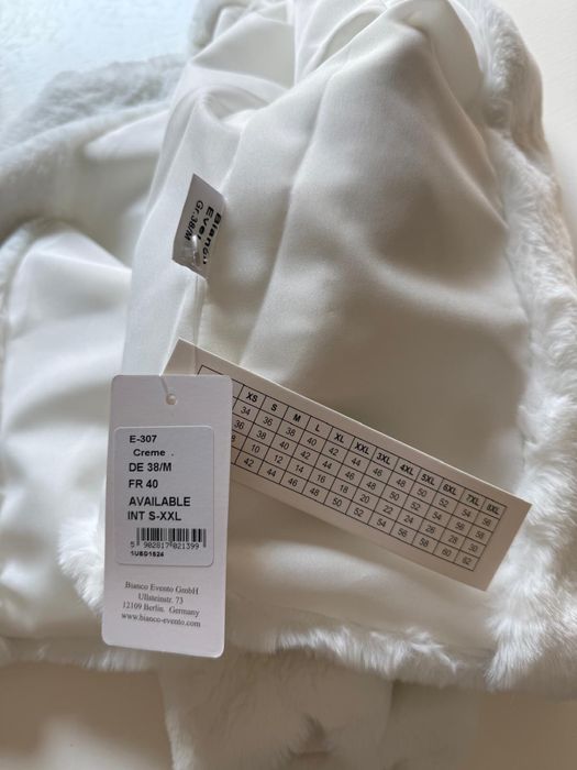 Bundita rochie mireasa