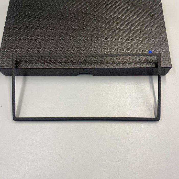 Ultra Slim Carbon Case  Samsung Galaxy Fold 7 uchun - карбоновый чехол