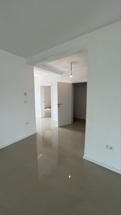 Individuala/103mp/529 mp teren/3 dormitoare/2 bai