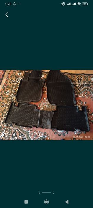 Продам коврики в машину