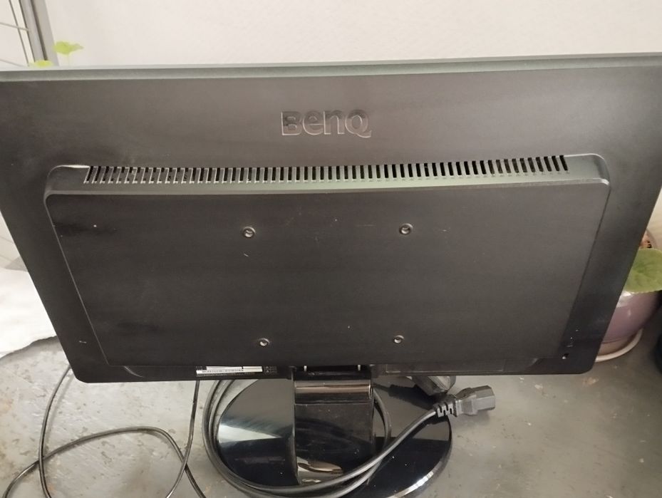 Монитор 18.5" BenQ