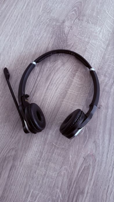 Se vand casti Sennheiser Epos