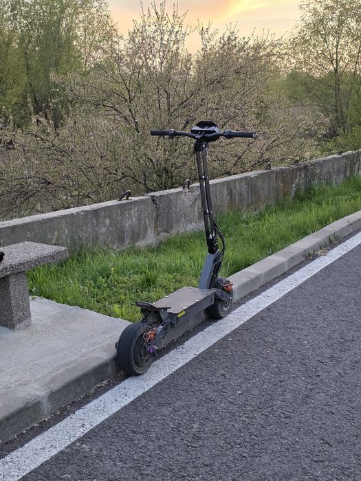Vand trotineta electrica performanta KuKirin G4