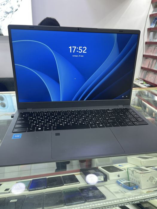 Notebook Intel 16 ga 512 talik
