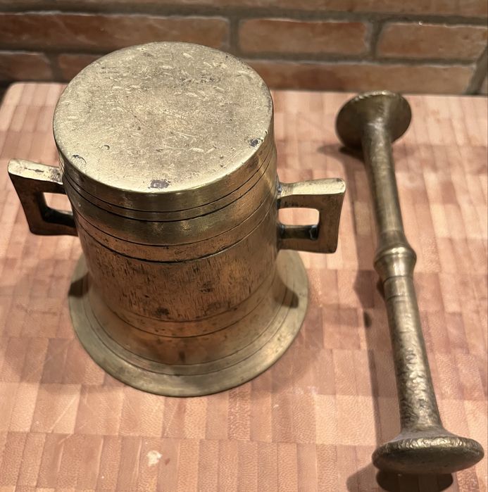 Piua - mojar din alama