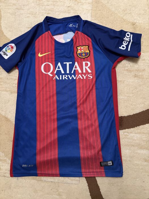 Echipament Nike de fotbal pentru copii cu Fc Barcelona sezon 2016/2017
