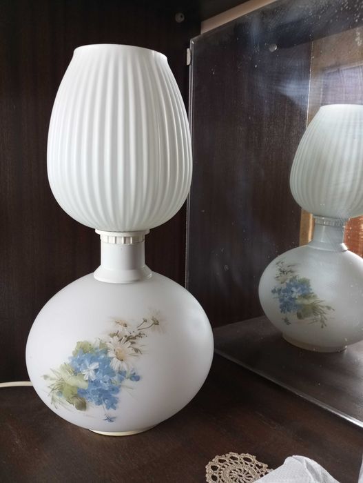 Лот от разнообразни лампи