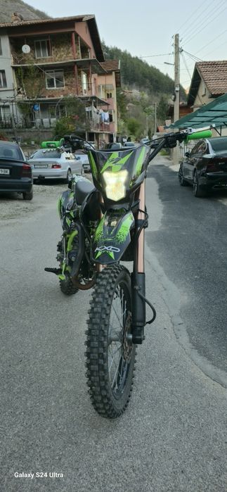 Бензинов кросов мотор 125cc