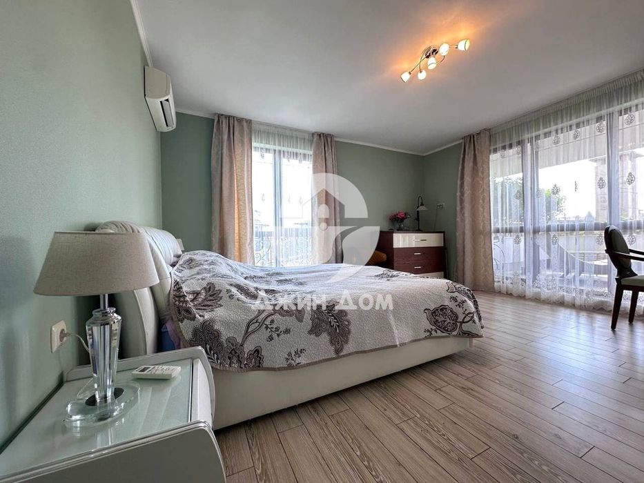 Просторен луксозен тристаен апартамент в к-с Посейдон, гр. Несебър