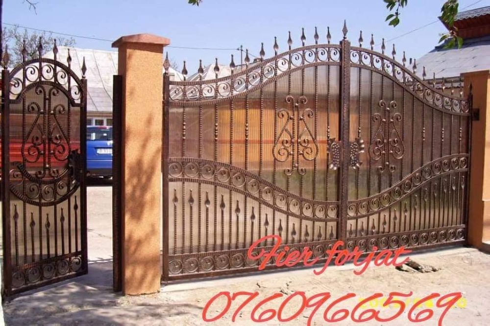 Executam porti la comanda