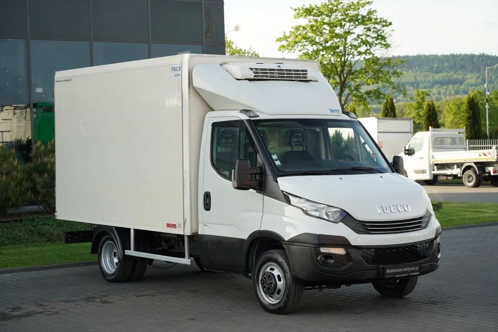 Iveco DAILY 35-140 / FRIGIDER / THERMO KING / RAFTURI / MANUAL / TWIN /