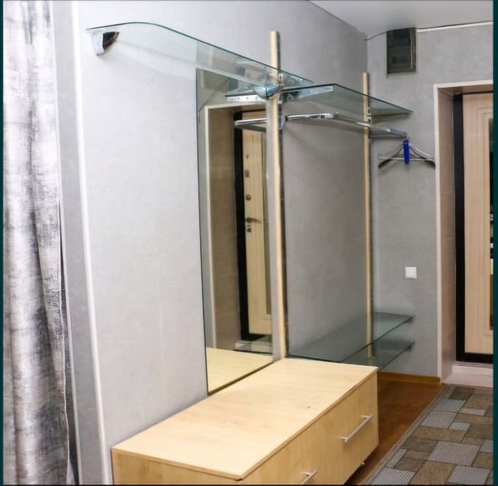 Продам прихожую от IKEA.