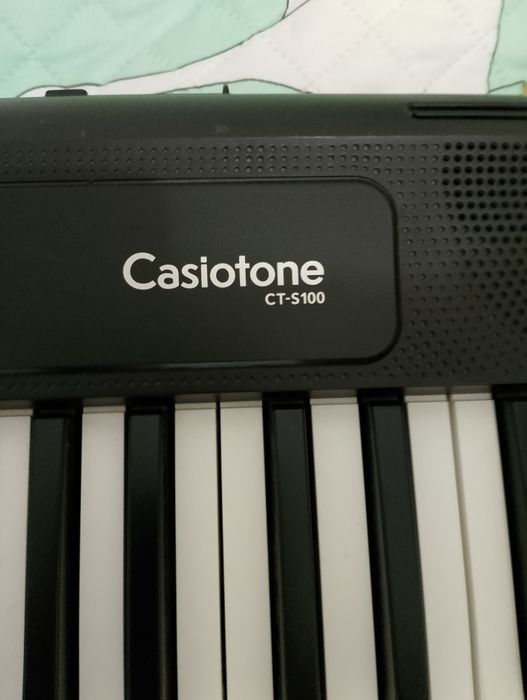 Продам синтезатор Casiotone СТ-S100