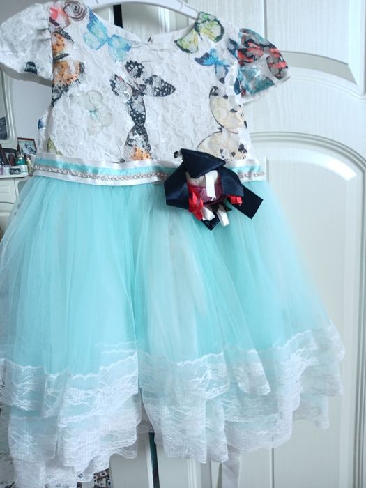 Продам детские платья