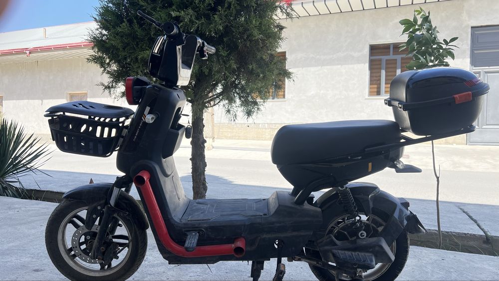 Elektro Skuter E-bike