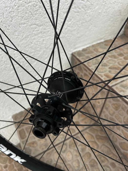 Roti Downhill 29 / 27.5: Newman Fata, Spank 359 Spate, 12*157, 20*110