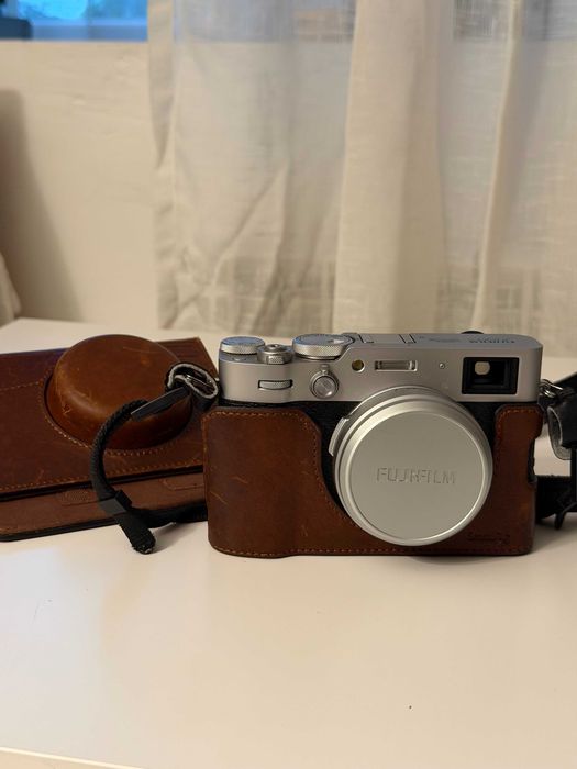 Fujifilm X100VI Aparat Foto Compact 23mm F2.0