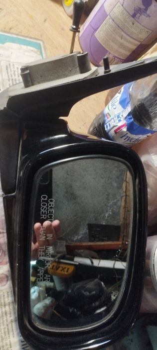 Продам правое зеркало Нексия