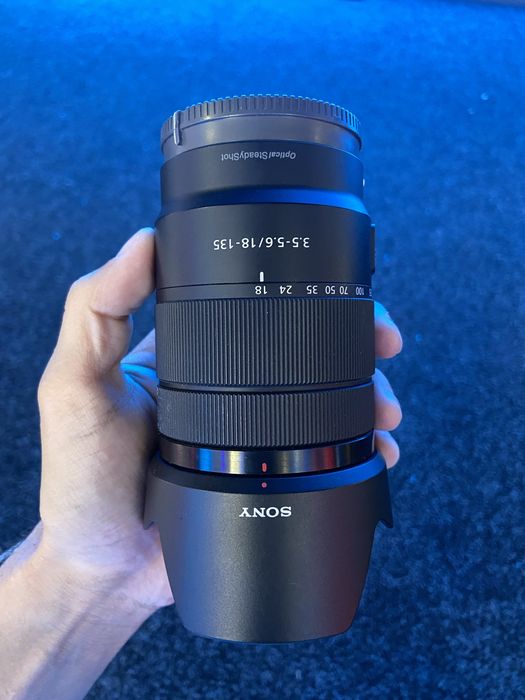Продам объектив Sony 18-135