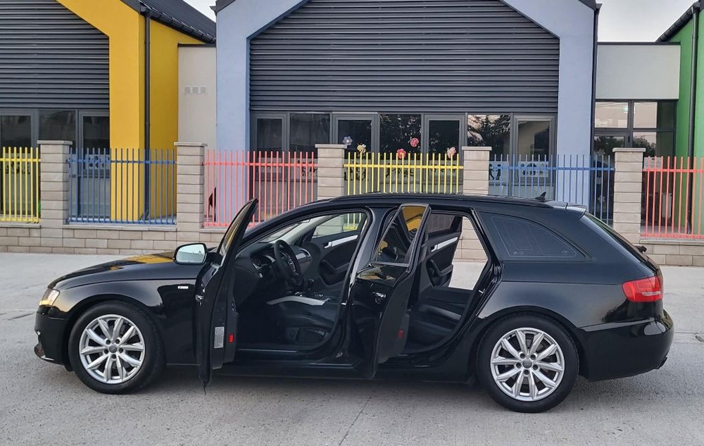Audi a4 B8 S-Line 2.0 Diesel 143 cp an 2010 euro 5 unic propietar in tara toate taxele la zi fiscal