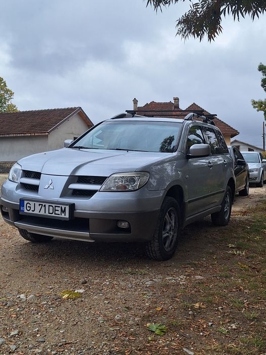 MITSUBISHI Outlander 2004 — imagine 2