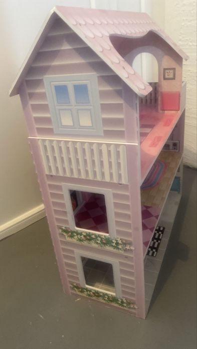 Кукольный домик