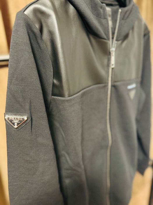 Hanorac Prada - Mărimea S - Calitate premium
