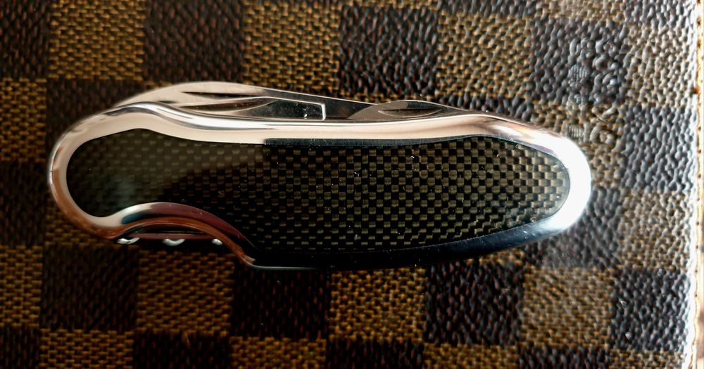 Швейцарско ножче Jorg hysek knife Wenger