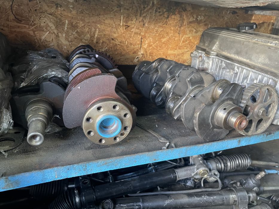 Коленвал Тойота карина е камри гольф пассат привозной коленвал