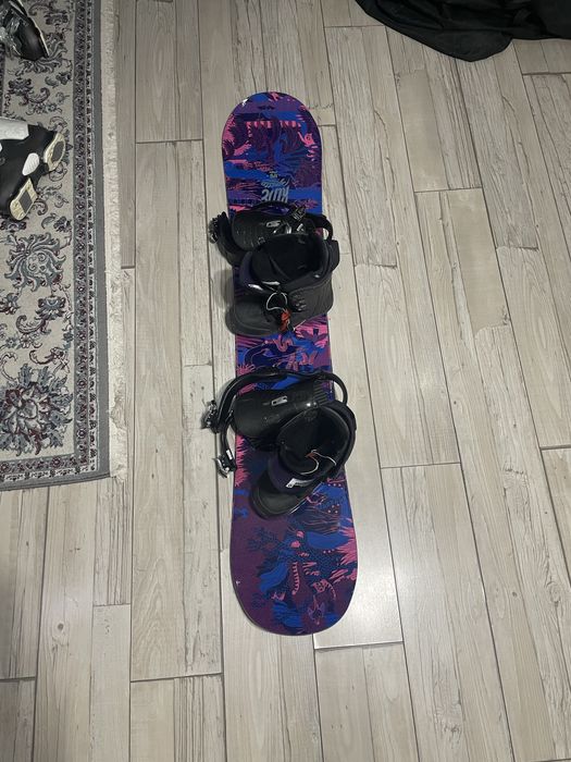 Сноуборд с ботинками