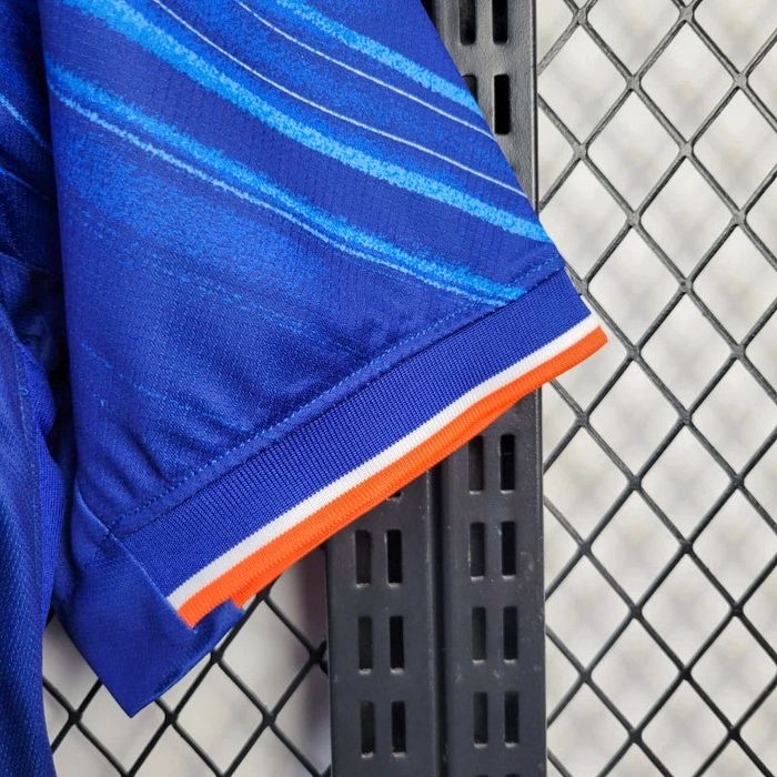 Тениска на Челси