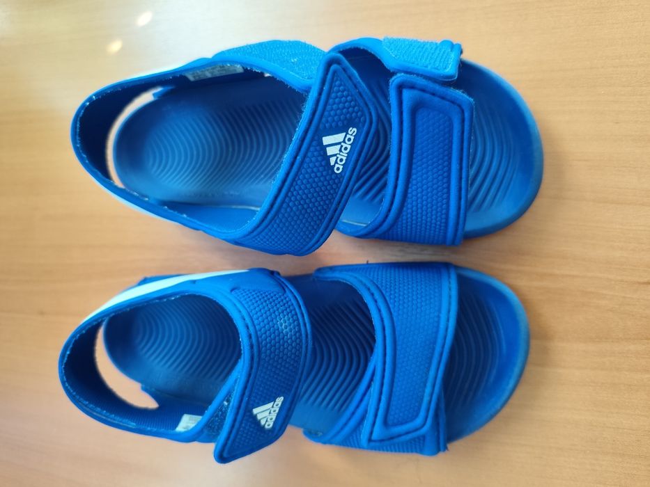 Adidas сандали 32