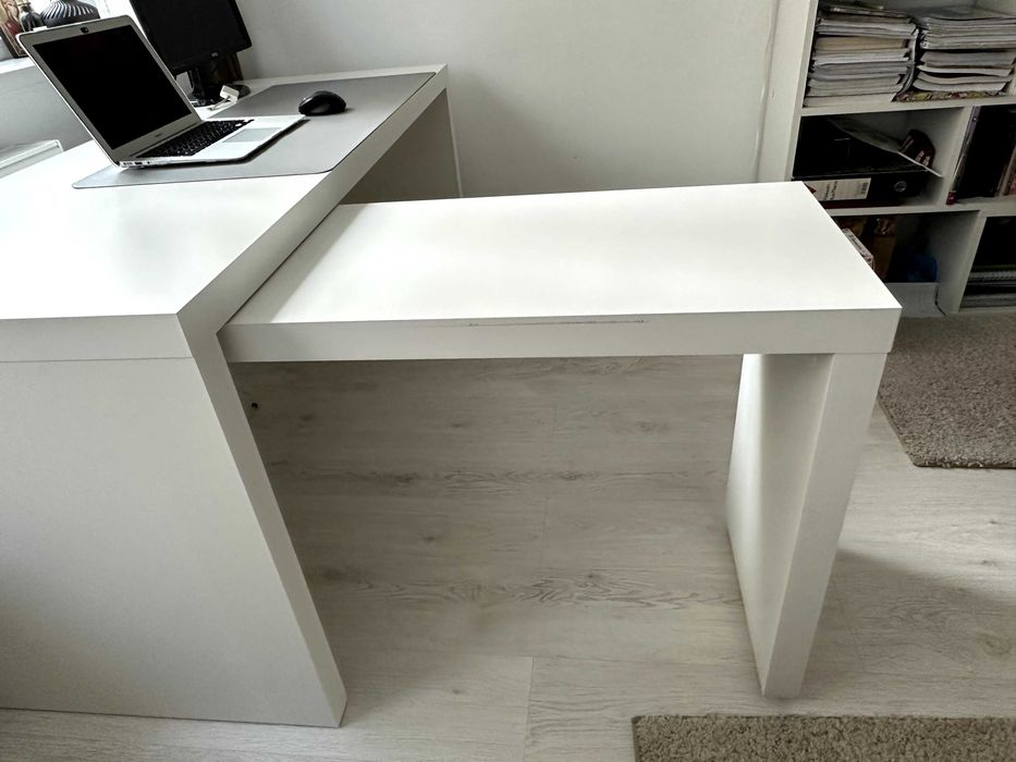 # Birou Ikea Alb 151 x 65 cm , cu extensie laterala, stare impecabila, doar 475 ron #