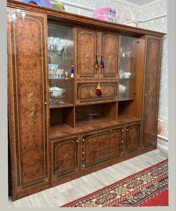 Сервант для гостинной