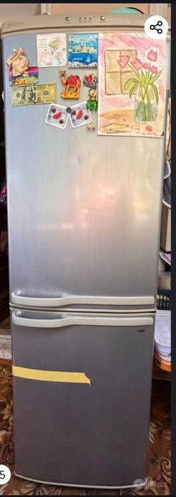 Продаётся Холодильник SAMSUNG