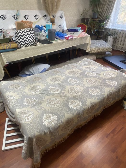 Диван с креслами