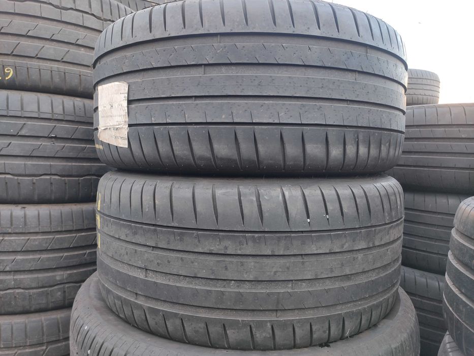 2бр Летни гуми 245 35 18 - Michelin