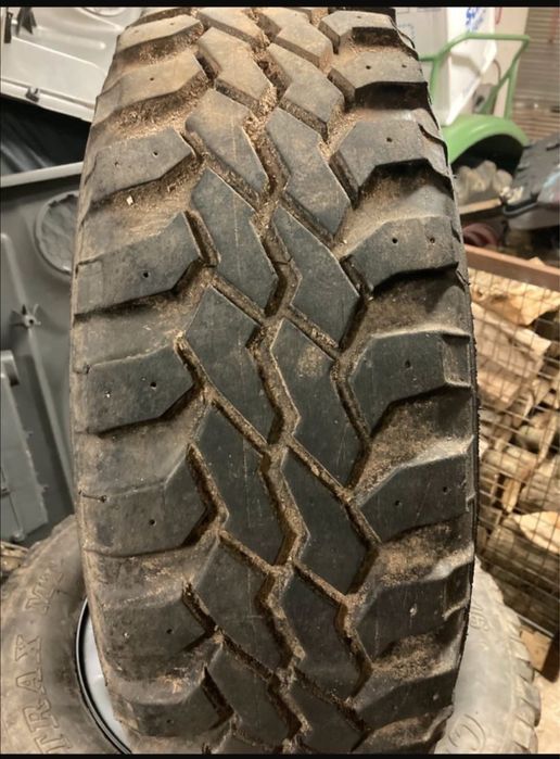 Cauciucuri cu jante 215/65/16