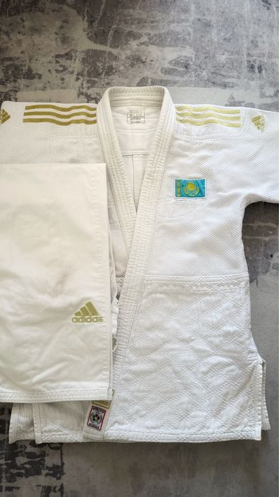 Original Adidas кимоно