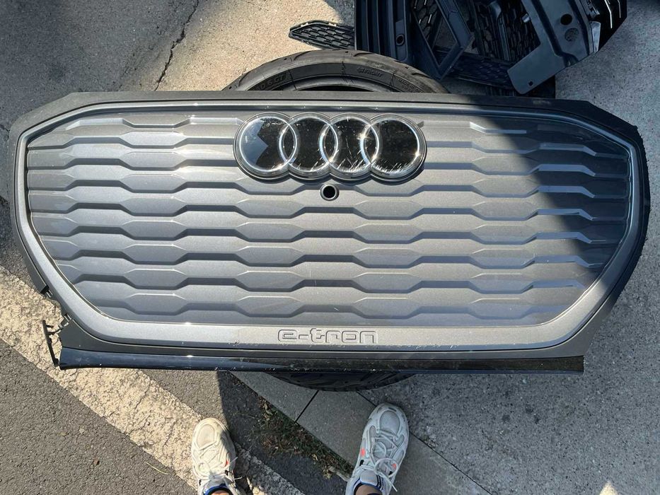 Маска AUDI Q5-Q4 E-TRON | 2022