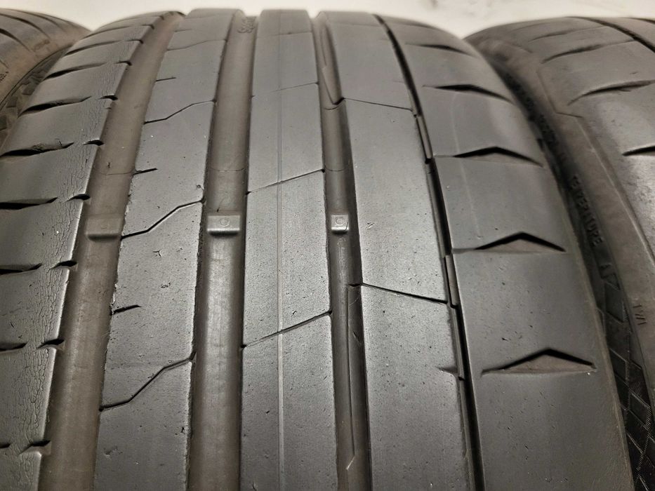 245/45/19 Continental 22 г. / летни гуми