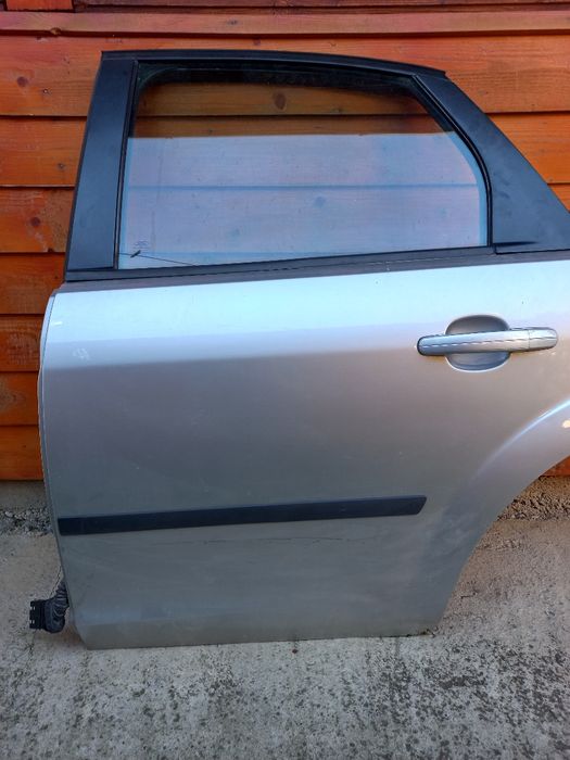 Usa ford focus 2, stanga spate