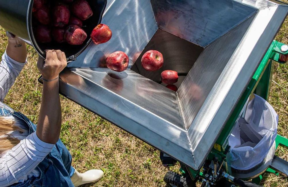 Zdrobitor cu Presa pentru suc de fructe si legume - Utilaj 2in1