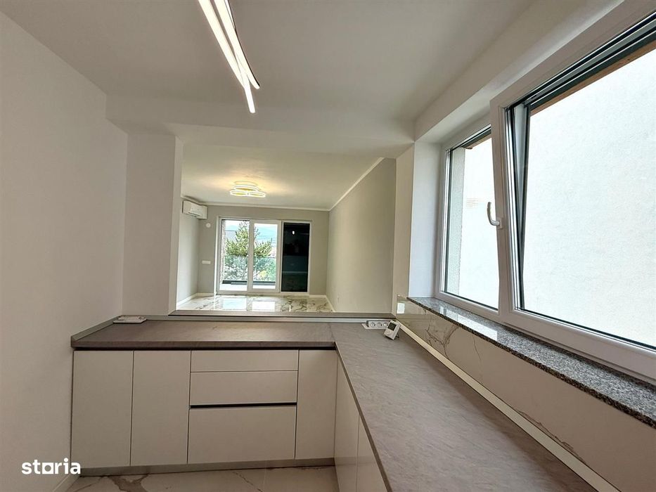 Apartament 3 camere, 75 mp, 2 bai, balcon - Predare la cheie