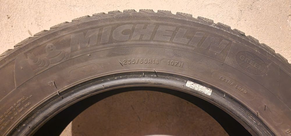 Зимни гуми 235 60 18