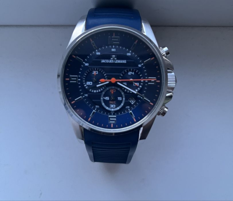 Срочно продам часы