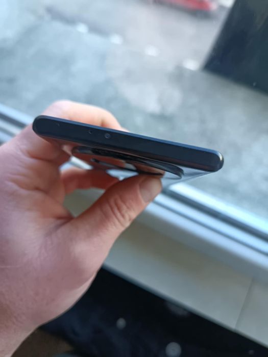 Vând honor magic 5 lite