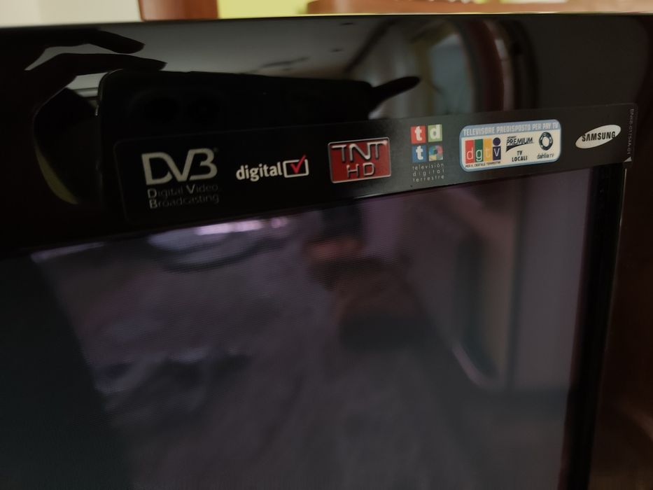 Продам плазменный телевизор Samsung