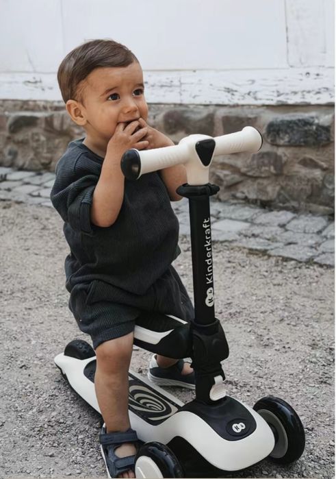 Серебристый самокат Kinderkraft Halley