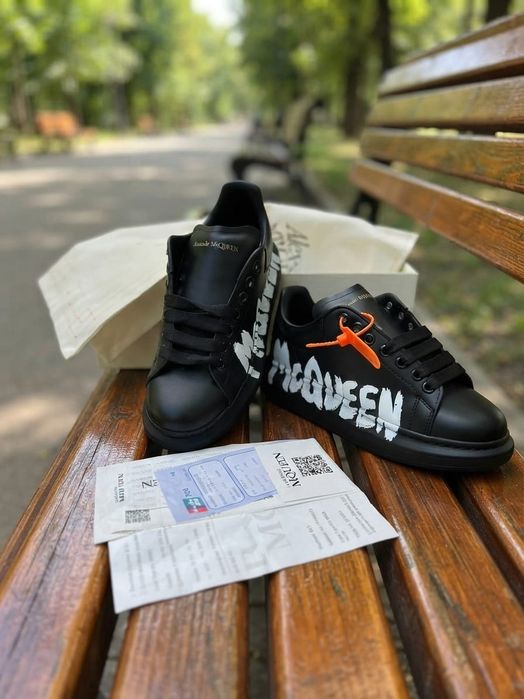 Adidasi Alexander Mcqueen Negru Graffiti
